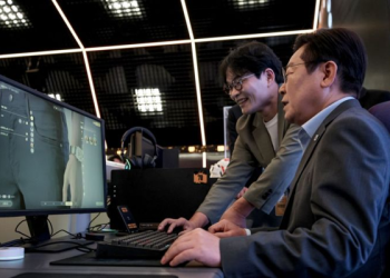 President Lee Jae Myung visits PUBG Seongsu to promote South Korean gaming industry policy reform as a cultural industry and global export driver.